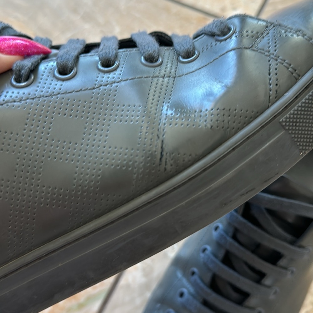 Men’s Burberry Grey Leather Sneakers size 44. - Picture 10 of 11
